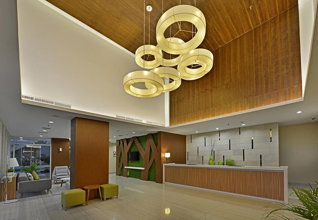 Whiz Prime Hotel Pajajaran Bogor Exterior photo